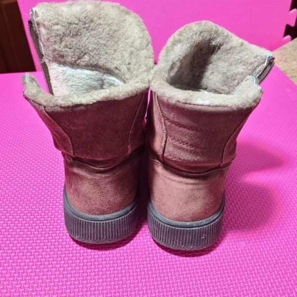 Winter boots - Picture 3 of 6